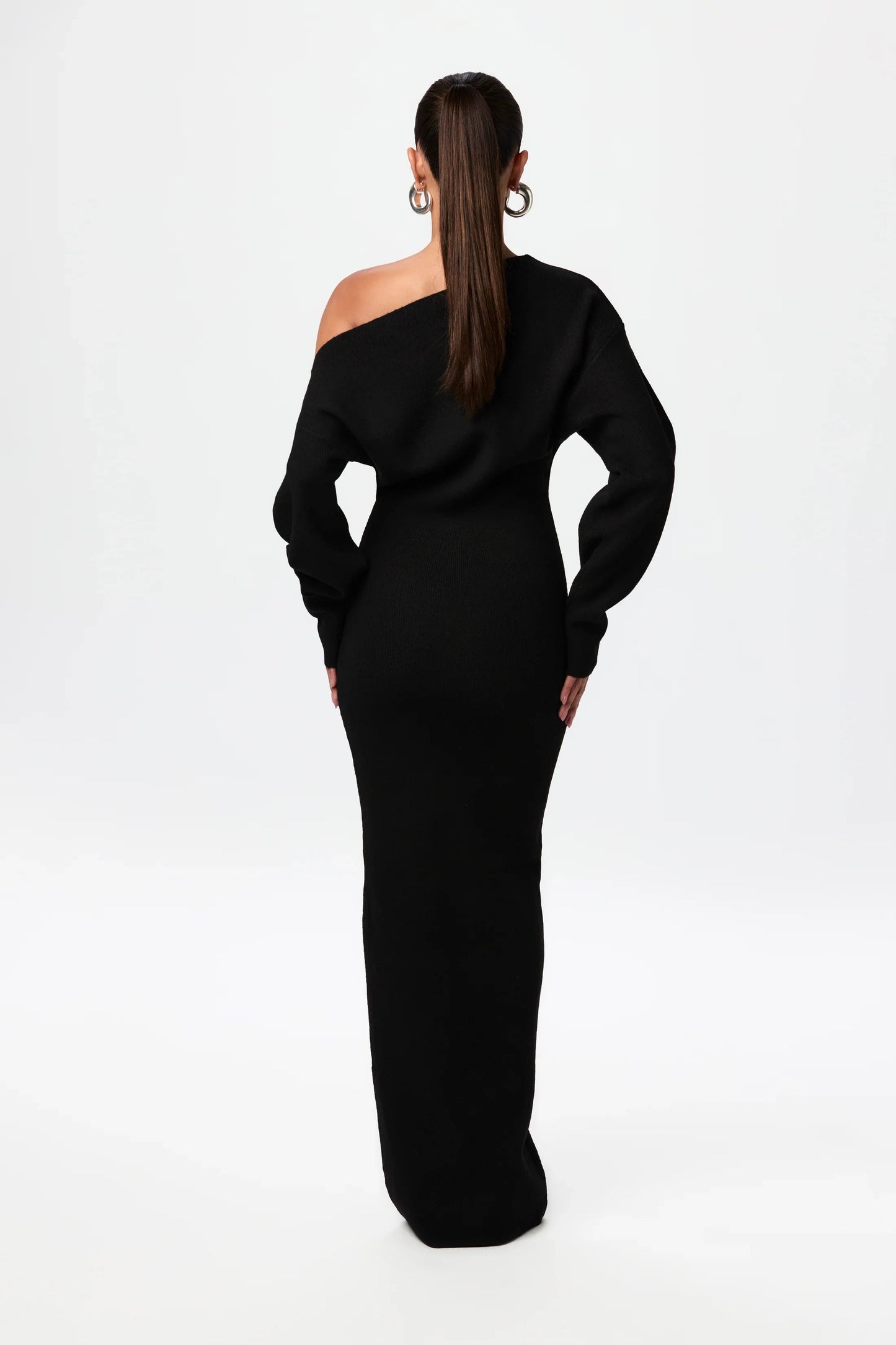 Elorie™ | The Off-Shoulder Sweater Dress