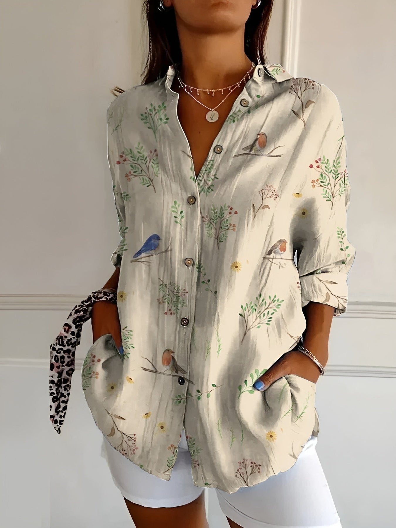 Brenda - Casual Blouse With Flowers And Waves
